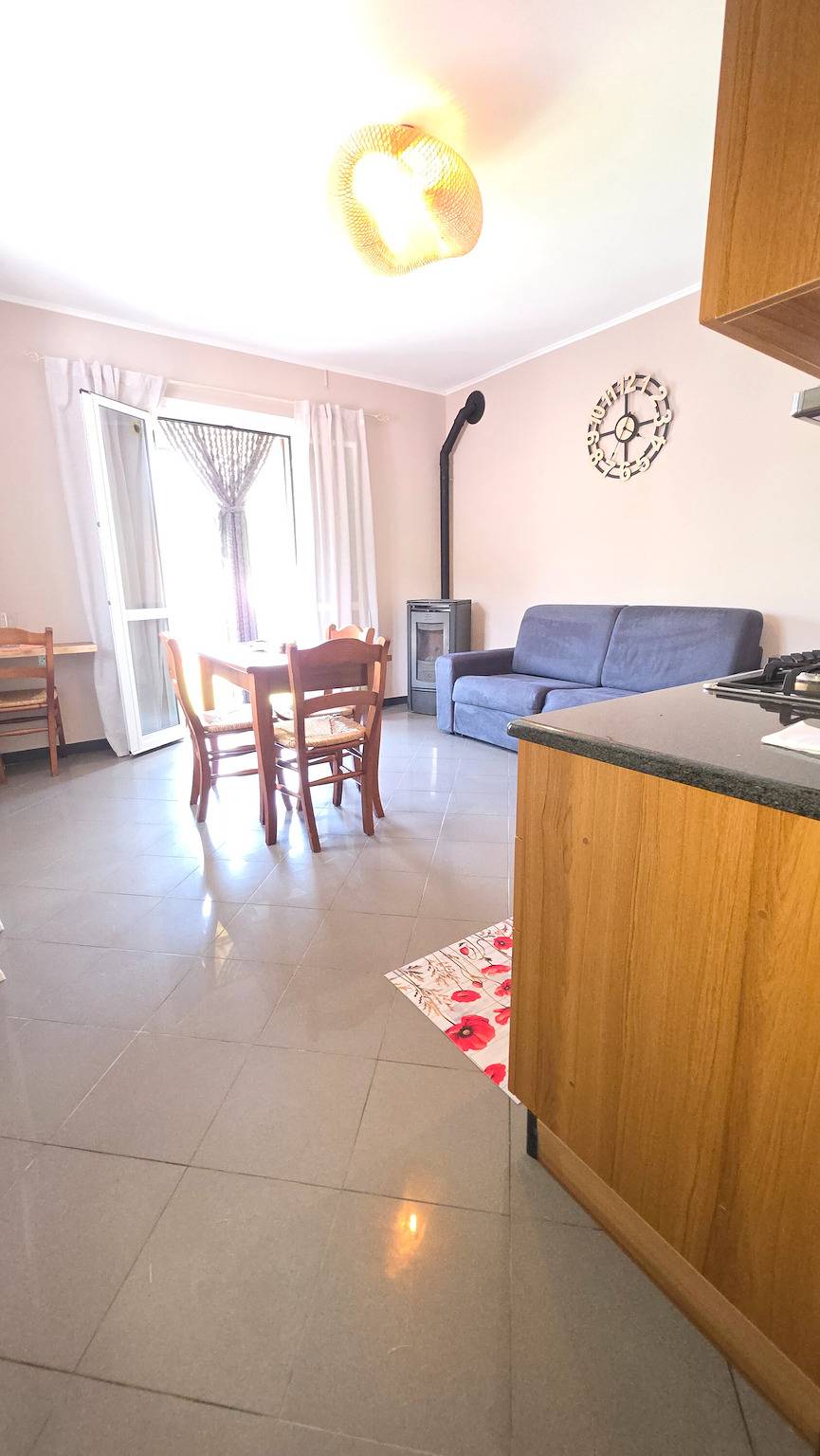 Vakantiehuis 'Il Nido Sul Lago' met Uitzicht op het Meer, Privéterras in Osiglia, Ligurische Alpen