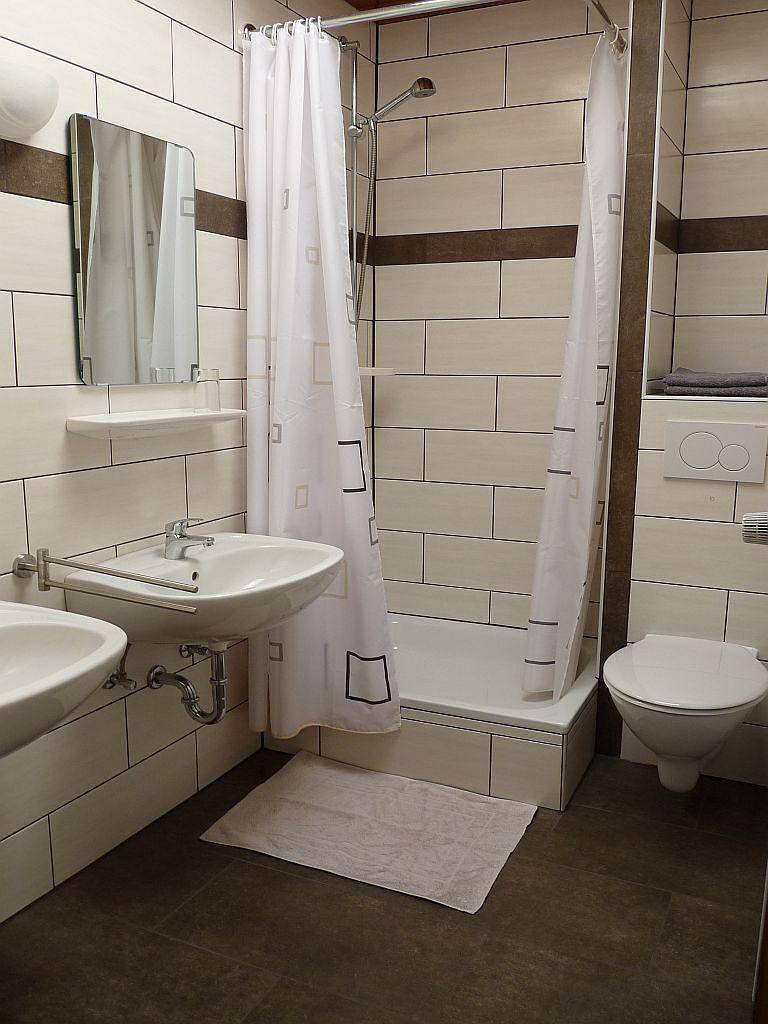 Doppelzimmer Dusche/Wc in Schweich, Moseleifel