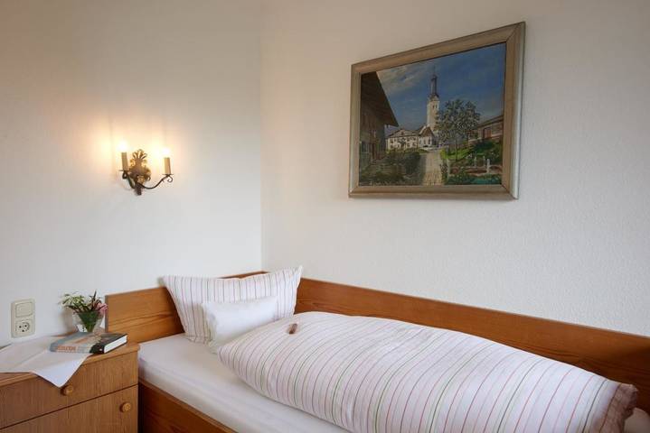 BnB für 2 Personen, mit Terrasse und Garten am Chiemsee