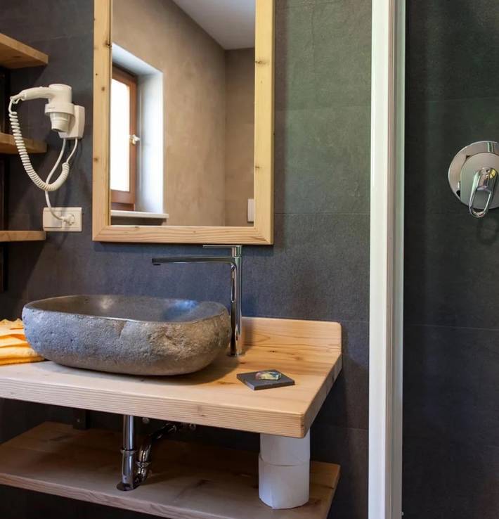 Ferienwohnung für 2 Personen, mit Balkon und Garten sowie Sauna