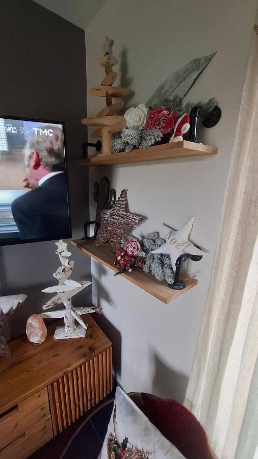 Three-Bedroom House in Eu, Région de Dieppe