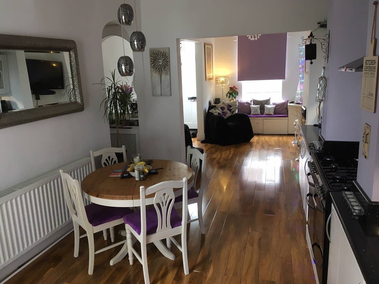 Darlington, Chuch End Town House with 2 Bedrooms in Darlington