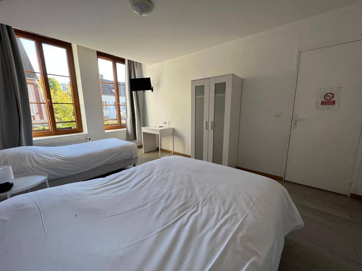 Double Room in Chaumont-en-Vexin, Oise