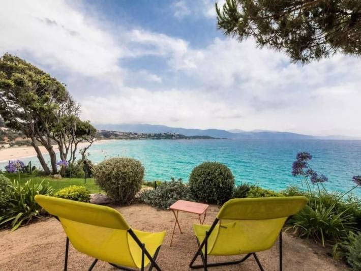 Villa pour 8 personnes, avec jardin dans Sagone