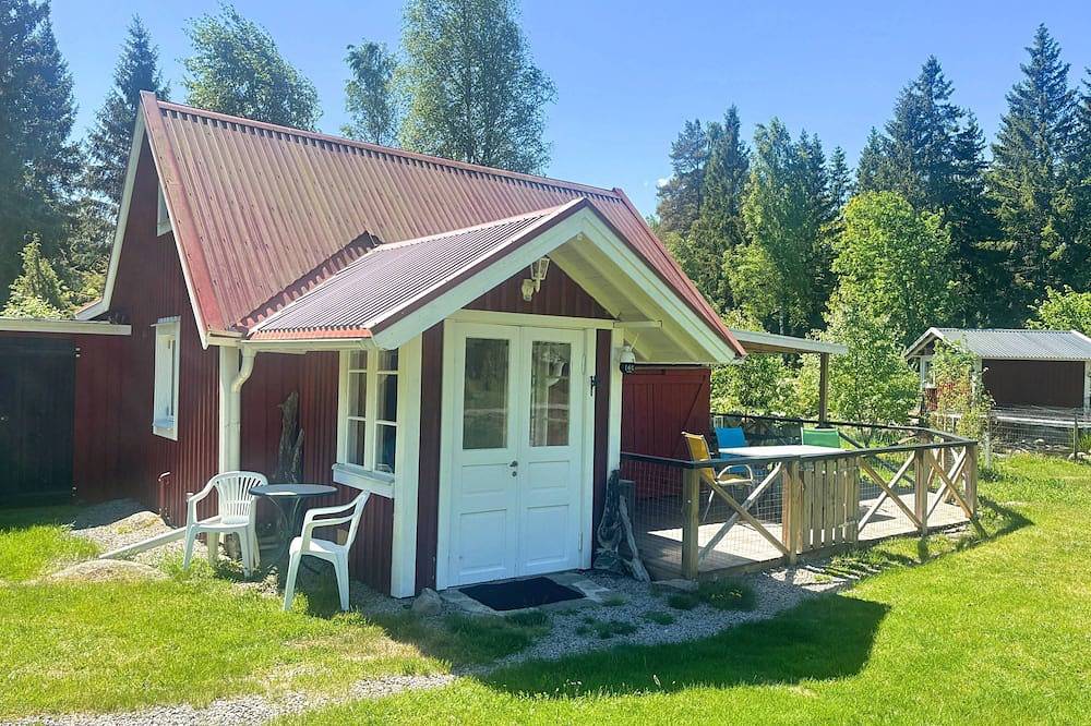 Fannys Hus – Ferienhaus mit Panorama-Sauna am Fluss in Småland in Kronoberg