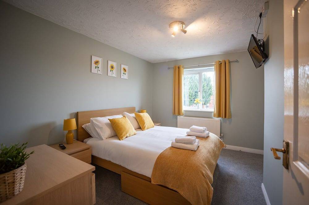 Hereford – Woodpecker House: Modern 3-Bed Near Rotherwas, Sleeps 6 in Hereford, Herefordshire