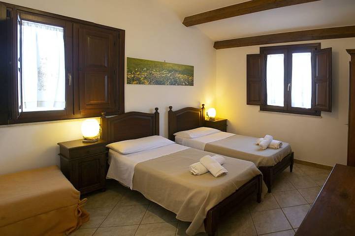 Villa Giardino Paradiso sur la mer, avec Piscine Chauffée, à Cefalù avec 13 sièg in Piane Vecchie, Lascari
