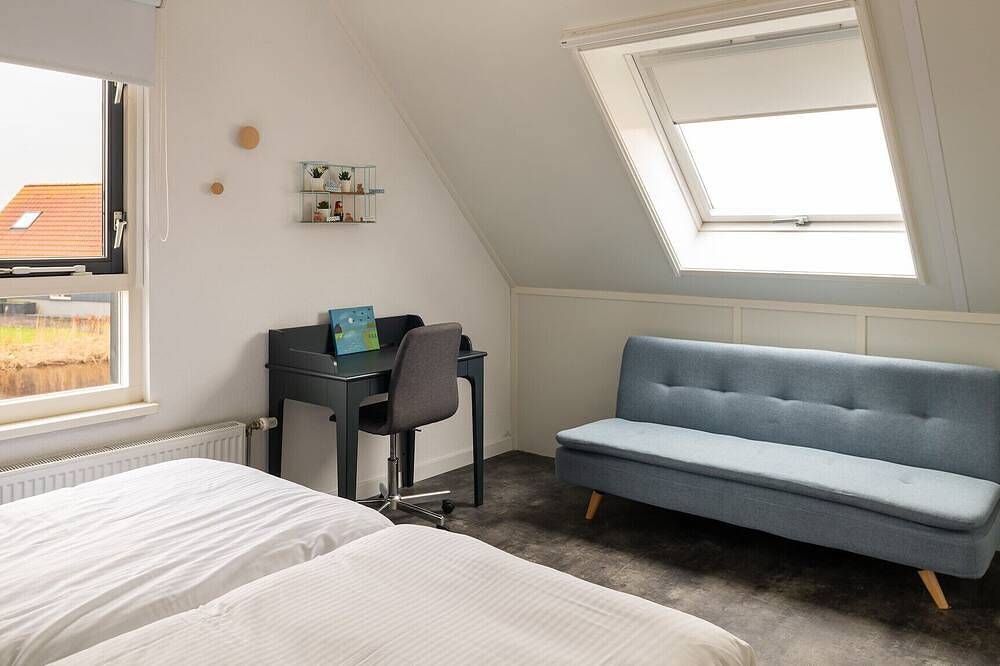 Freistehendes Ferienhaus am Wasser mit 3 Schlafzimmern in Friesland