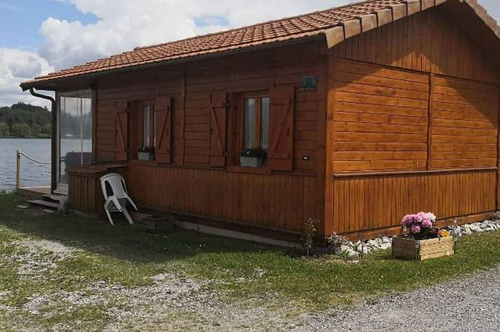 Gîte pour 4 personnes, avec Terrasse dans Lac de Pelleautier