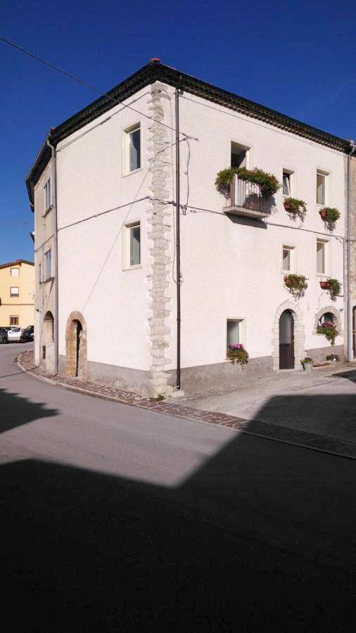 B&b per 2 persone, con panorama e giardino nonché balcone in Molise