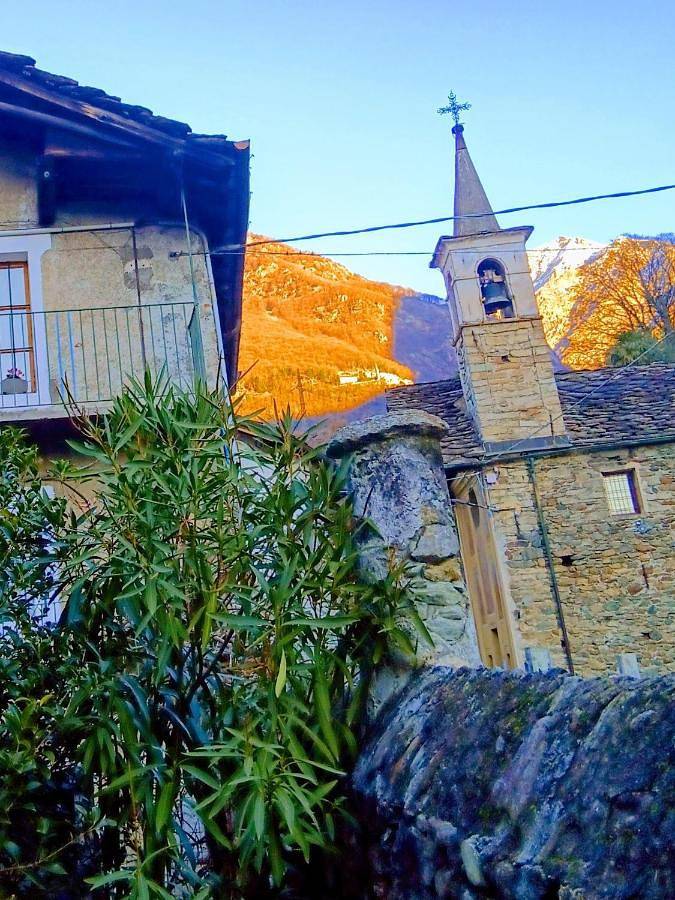 Location de vacances pour 3 personnes, avec Terrasse et Jardin dans Pont-Saint-Martin (Aosta)