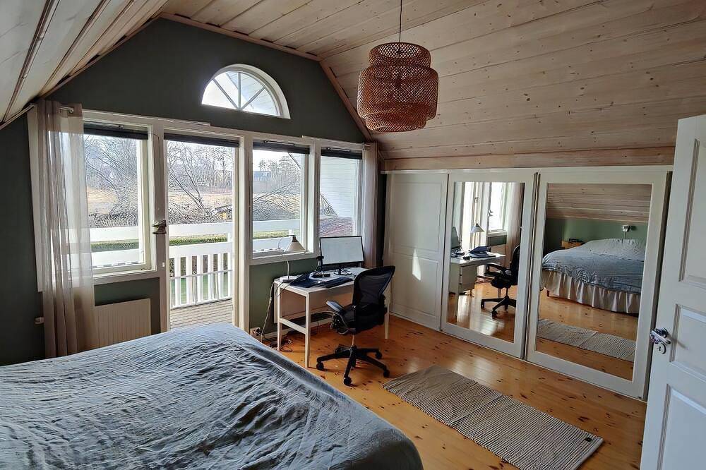 Amazing home in Särö with 5 Bedrooms and Wifi in Kungsbacka, Halland