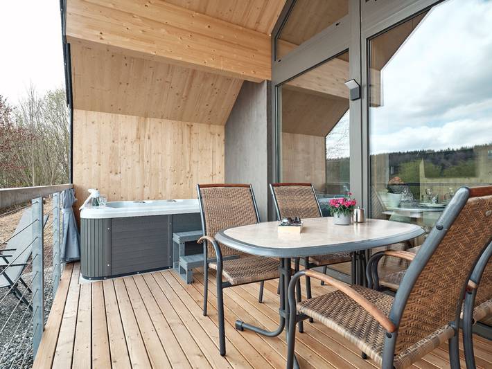 Chalet für 4 Personen, mit Whirlpool und Sauna sowie Garten in Deutschland - 2