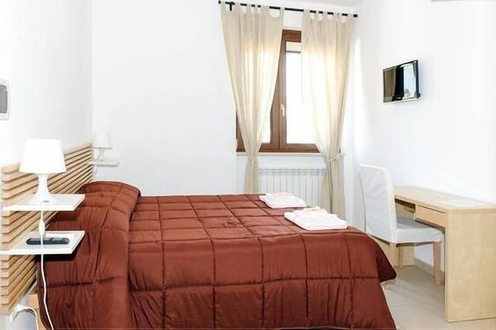 Villa für 15 Personen, mit Garten und Balkon sowie Whirlpool in Taranto - 4