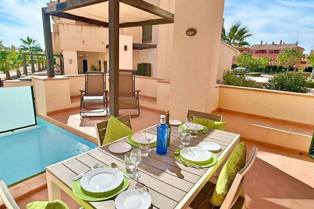 Hel leilighet, Luxury apartment on golf resort with private plunge pool in Hacienda del alamo, Fuente Alamo de Murcia
