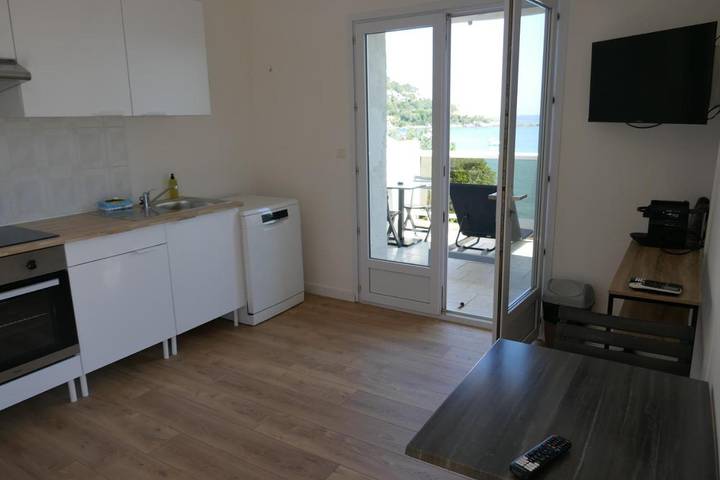 Parc de vacances pour 4 personnes, avec Terrasse ainsi que Jardin et Piscine en Corse - 3
