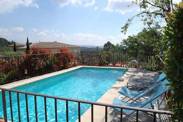 Appartement entier, Superior Apartment (4 persons) in Seillans, Région de Draguignan