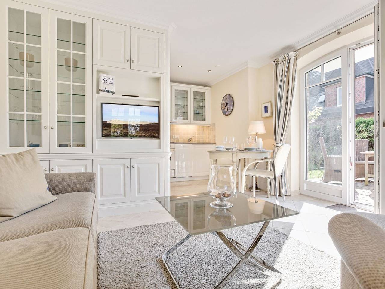 Ganze Ferienwohnung, Landhaus Berthin-Bleeg, App. 3 Nette-Bleeg - Ideale Lage. Luxuriöse Ausstattung. Schöner Urlauben. in Wenningstedt, Sylt