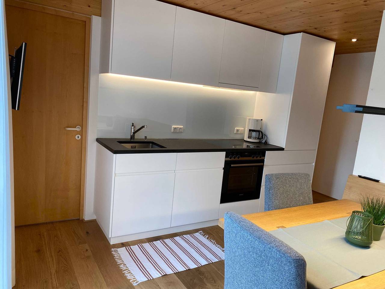Ganze Ferienwohnung, Haus Emma - Ferienwohnung für 2-4 Personen in Diedamskopf, Schoppernau
