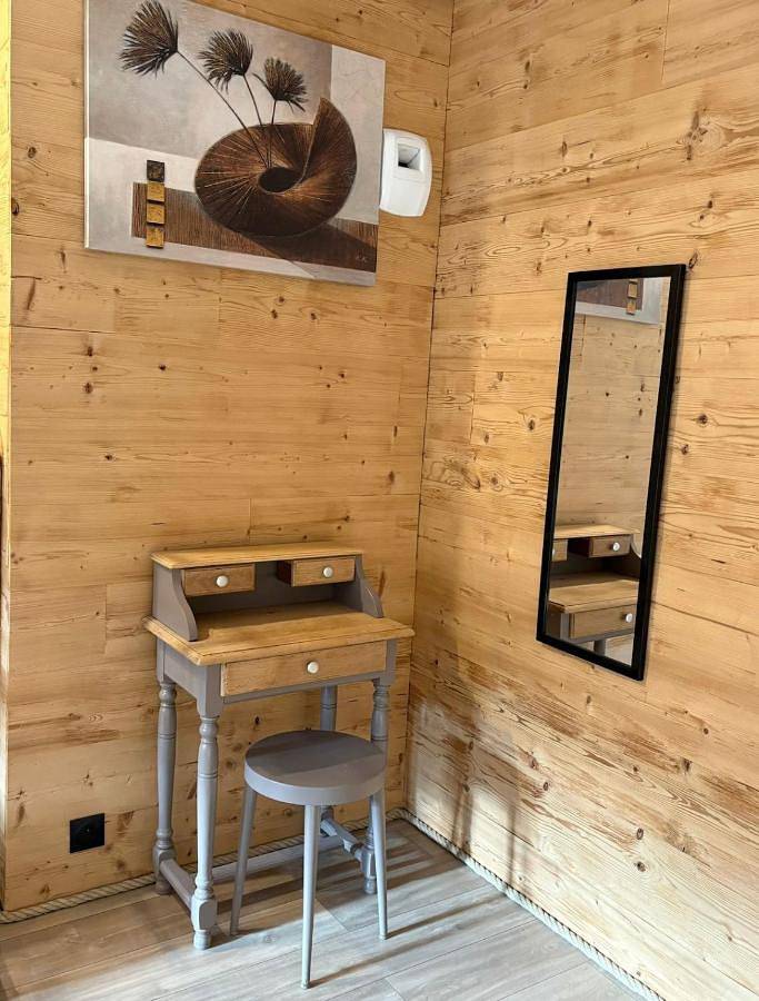 Chalet pour 4 personnes, avec jacuzzi et terrasse à Rochesson - 4