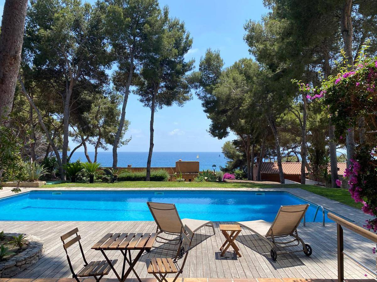 Th100 Villa Vacacional con Vistas al Mar en Tamari in La Móra, Tarragona