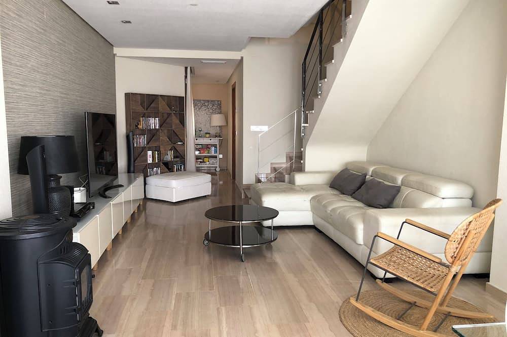Appartement entier, Exclusive Premium Duplex Penthouse. Living room: 60 m²; kitchen: 20 m². Ocean views. Downtown. in Portico Mediterraneo, Guardamar del Segura