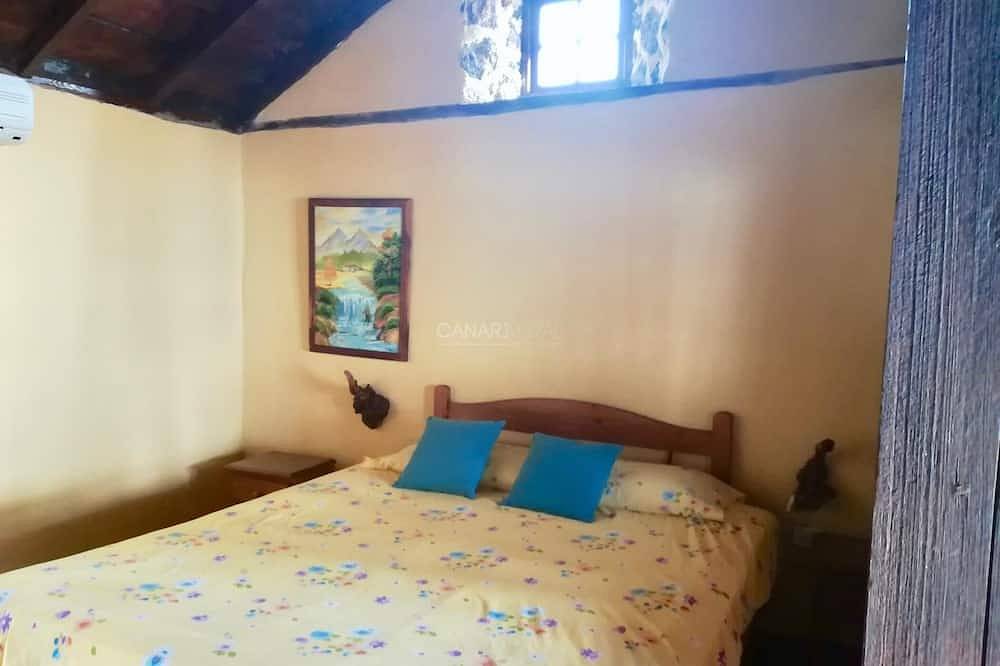 Encantadora Casa Francisco con piscina privada y vistas al Atlántico in Fagundo, Puntagorda