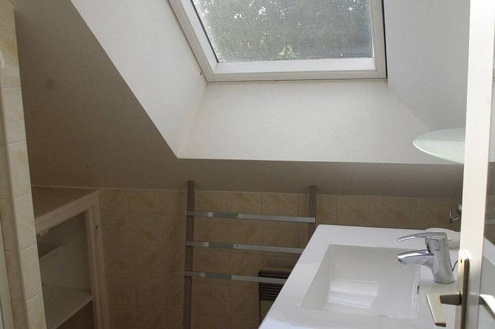 Gîte pour 3 personnes, avec terrasse et jardin à Arradon - 4