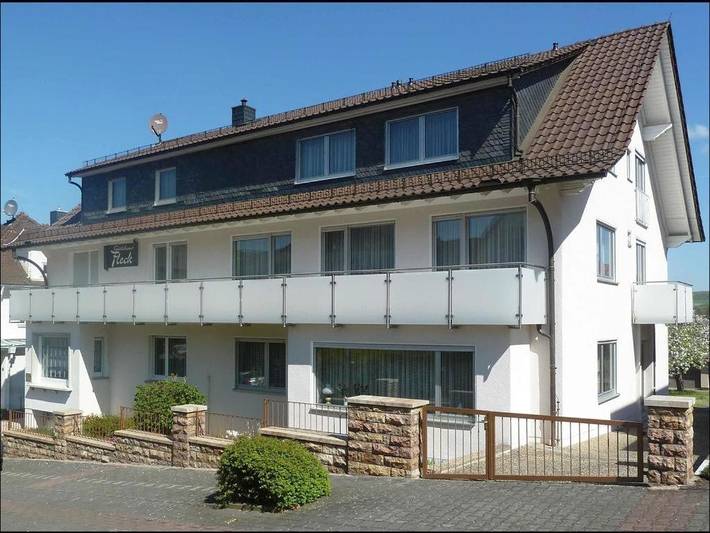 Ferienhaus für 2 Personen, mit Terrasse und Garten sowie Ausblick in Bad König - 3