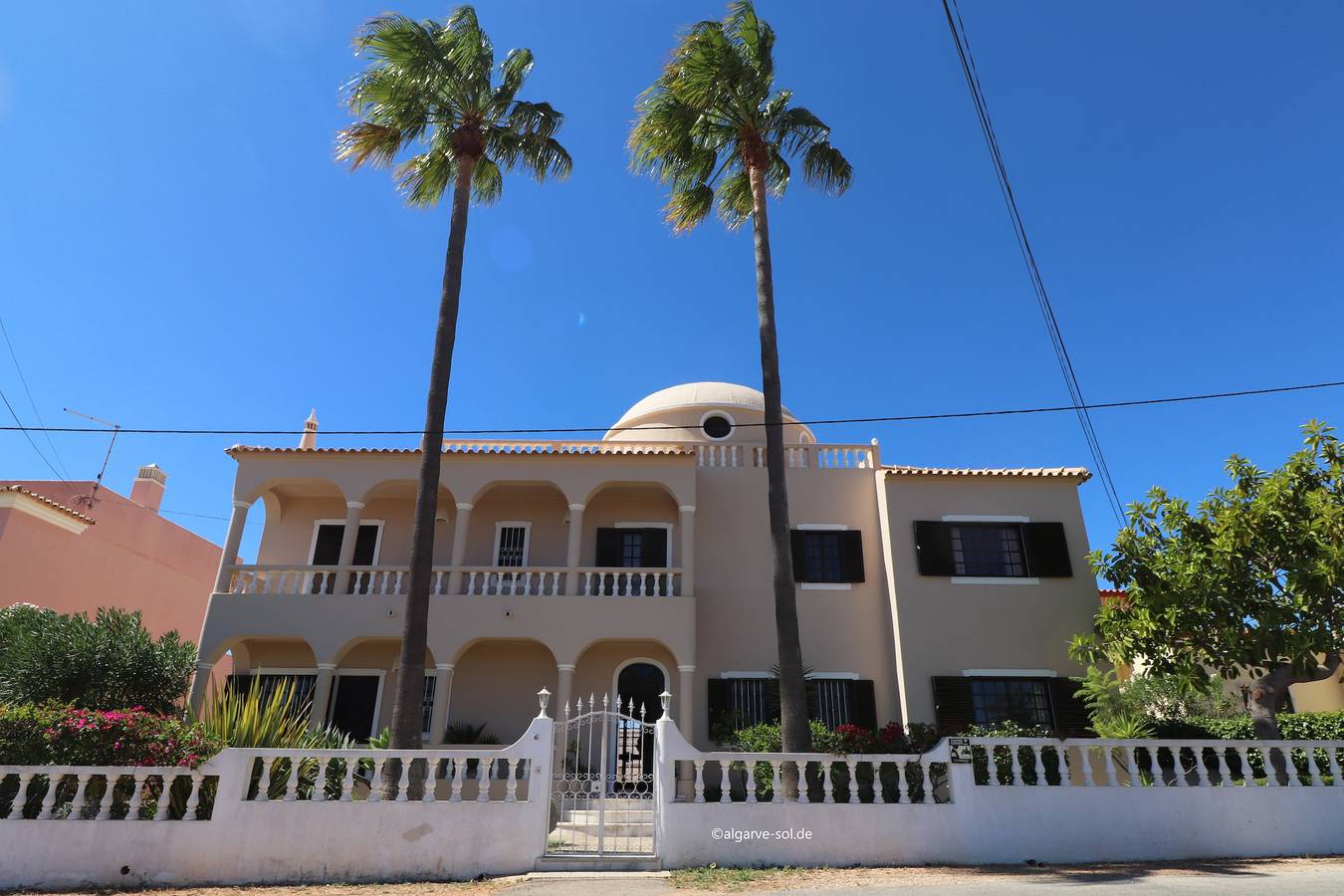 Villa 'Quinta Do Sol' avec vue sur la mer, piscine privée et Wi-Fi in Armação de Pera, District de Faro