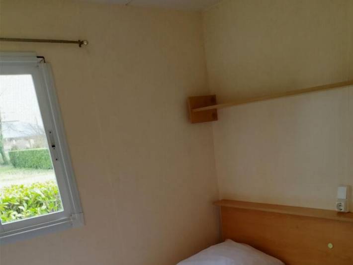 Mobil home pour 4 personnes, animaux acceptés à Les Avenières - 4