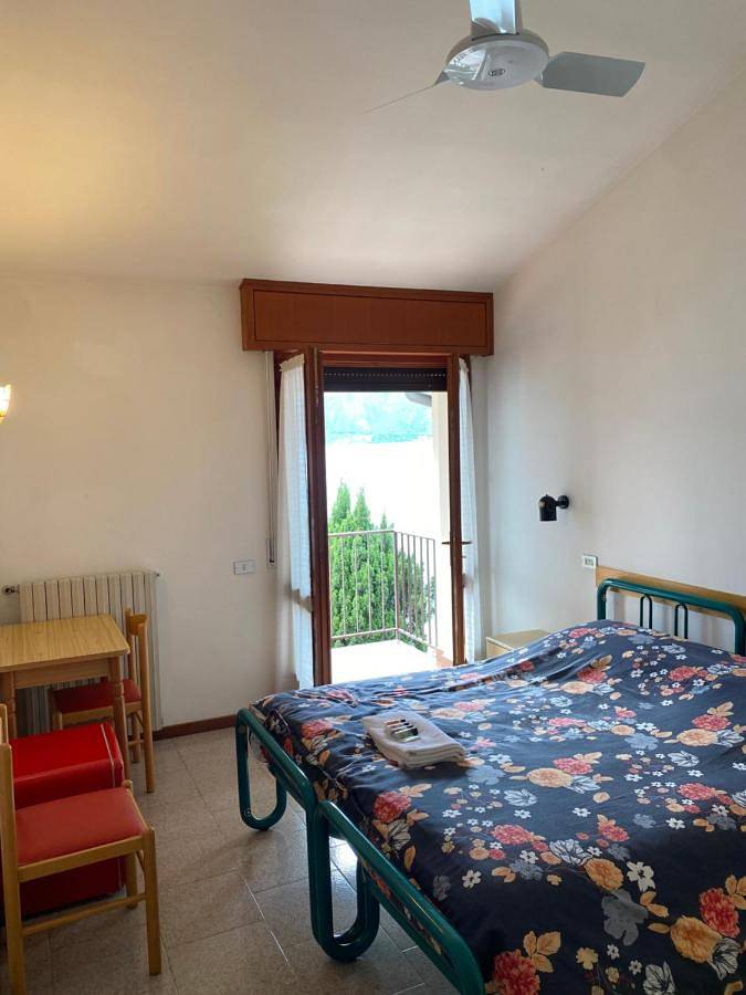 Hôtel pour 2 personnes, avec terrasse et vue sur le lac ainsi que jardin et vue, animaux acceptés à Malcesine - 4