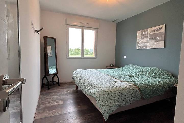 Location de vacances pour 8 personnes, avec terrasse et jardin à Allègre-les-Fumades - 4