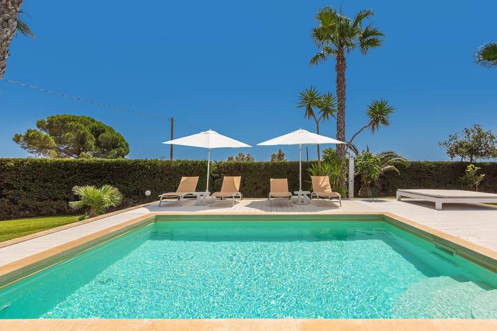 Ferienhaus für 12 Personen, mit Pool