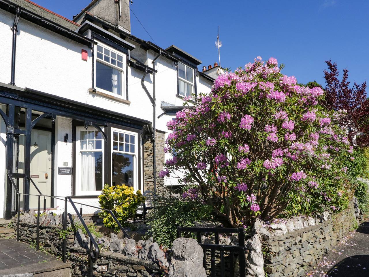 Snowdrop Cottage in Bowness-on-Windermere, Lake District