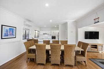 Holiday Home for 12 People in Terrigal, New South Wales, Photo 2
