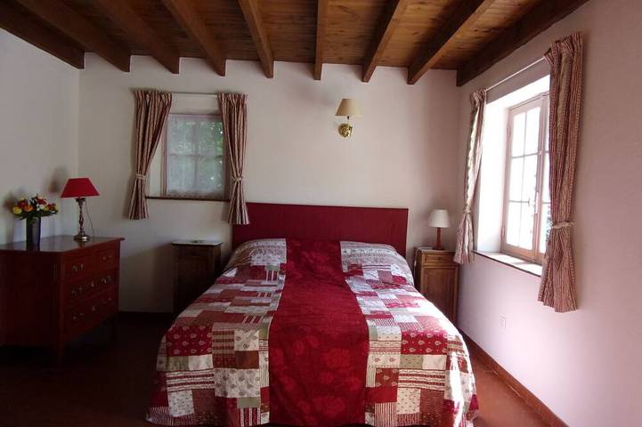 Gîte pour 2 personnes, avec jacuzzi ainsi que terrasse et jardin à Gordes - 3