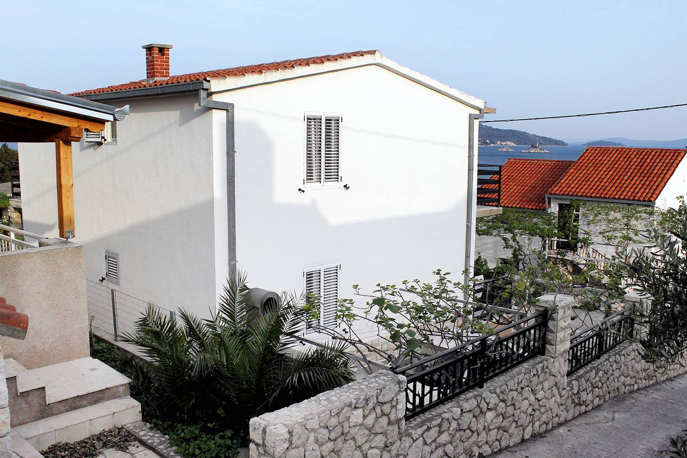 Ganze Wohnung, 2-Zimmer-Ferienwohnung am Strand Seget Vranjica, Trogir A-6094-a in Seget Vranjica, Split-Dalmatien