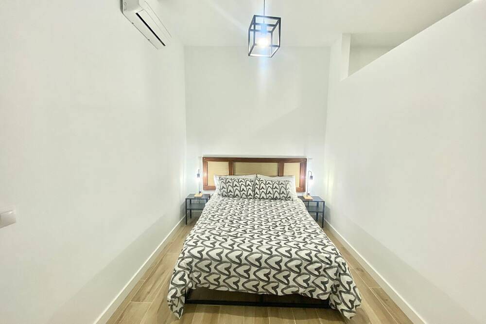 Geheel appartement, Prague Bridge Apartment in Madrid, Madrid Province