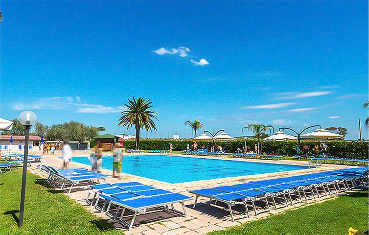 Precioso apartamento Lido con piscina, terraza y aparcamiento in Lido di Tarquinia, Tarquinia