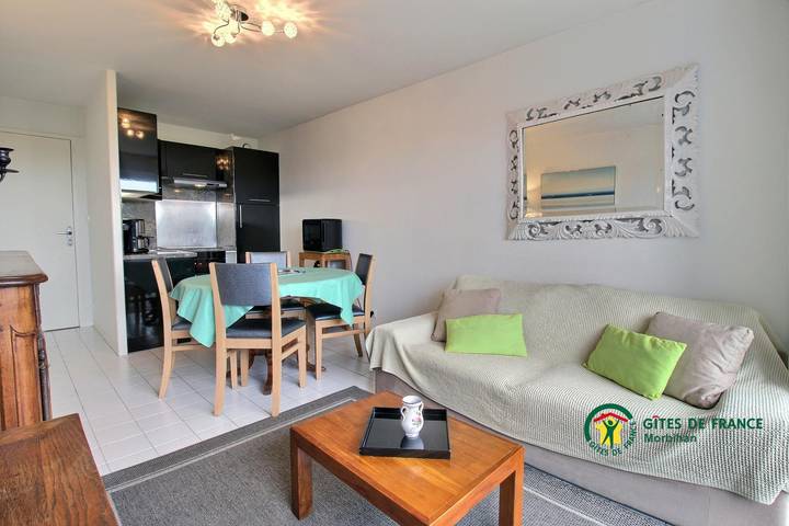 Gîte pour 4 personnes, avec terrasse - 1