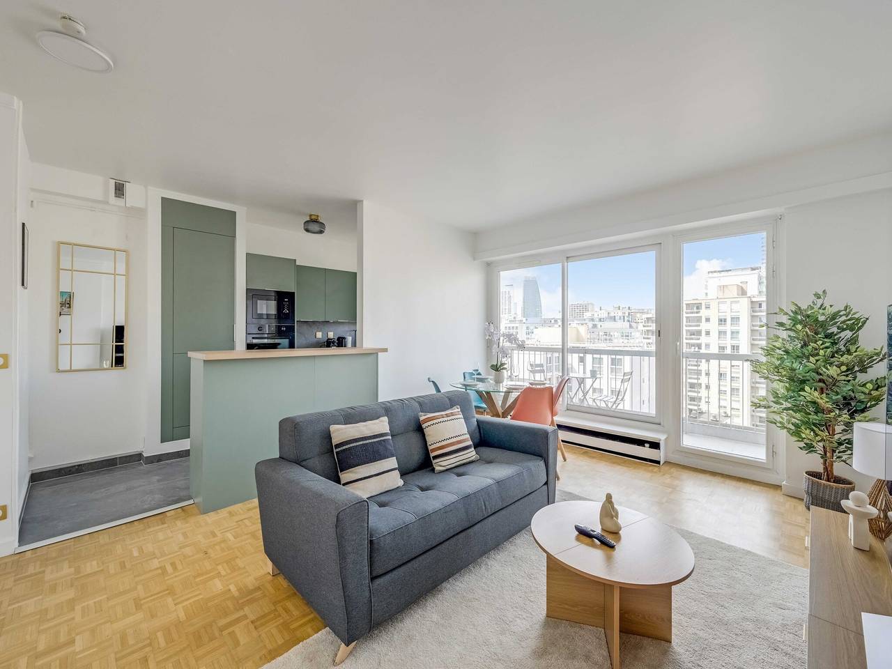 Apartamento entero, Apartamento luminoso – 1 dormitorio/4 plazas – cerca de París y La Défense in Courbevoie, Altos del Sena