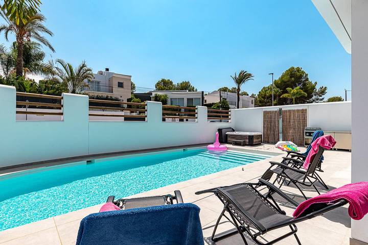 Casa rural para 6 personas, con terraza además de jardín y piscina, Familias con niños en Marina Baja - 4