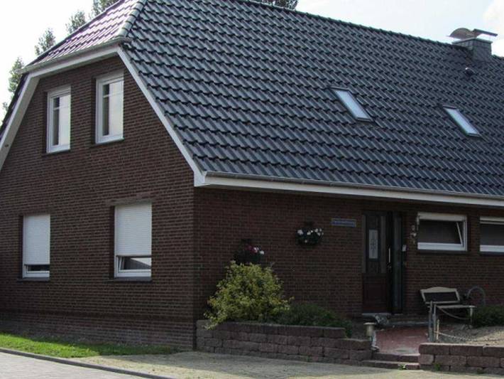 Ferienwohnung für 3 Personen, mit Garten und Terrasse in Bunde