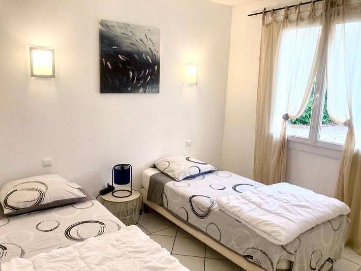 Location de vacances pour 6 personnes, avec jardin à Trèbes - 4