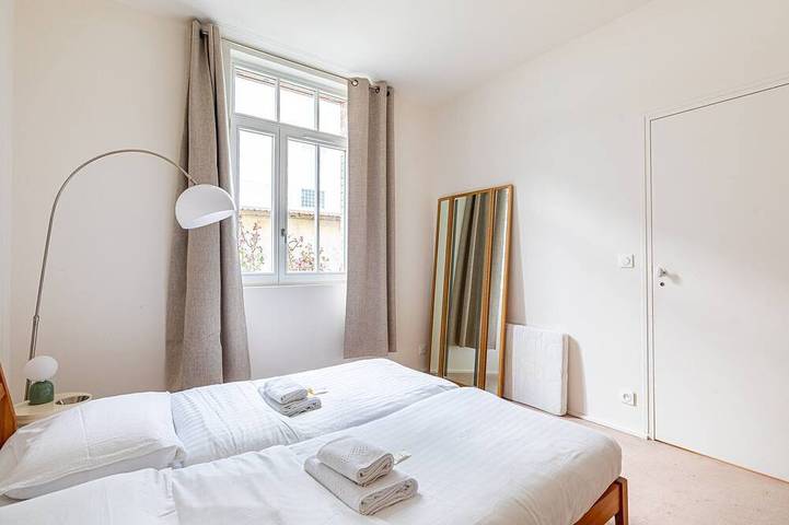 GuestReady- Unique bright house with garden access in Montreuil, Seine-Saint-Denis