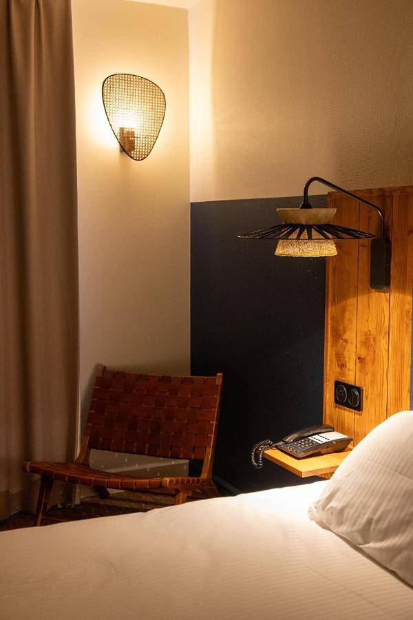 Hôtel pour 2 personnes, avec terrasse, animaux acceptés à Roissy-en-France - 3