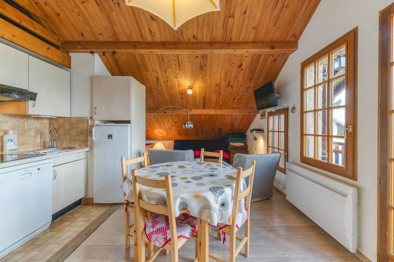 Appartement entier, Appartement 'La Meije 9' avec vue sur montagne et balcon in Villard-Reculas, Parc national des Écrins