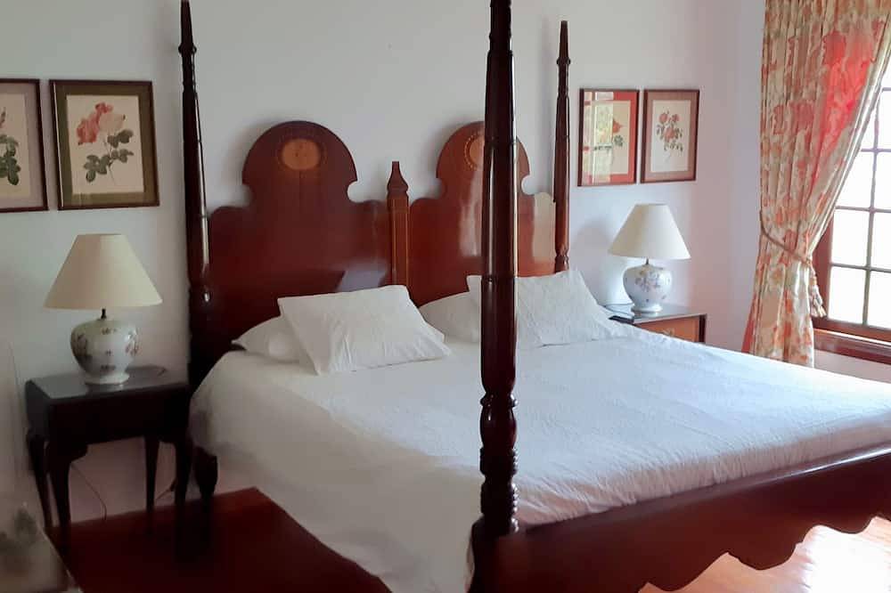 Schöne Villa in 5.000 m² großem botanischen Garten, im Herzen des Orotava-Tals in Las Candías, La Orotava