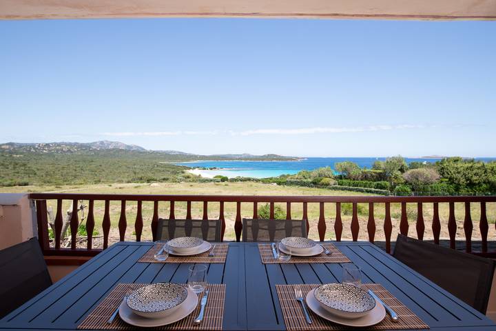 Ganze Wohnung, Harenae Beach Gateaway in Portisco, Olbia